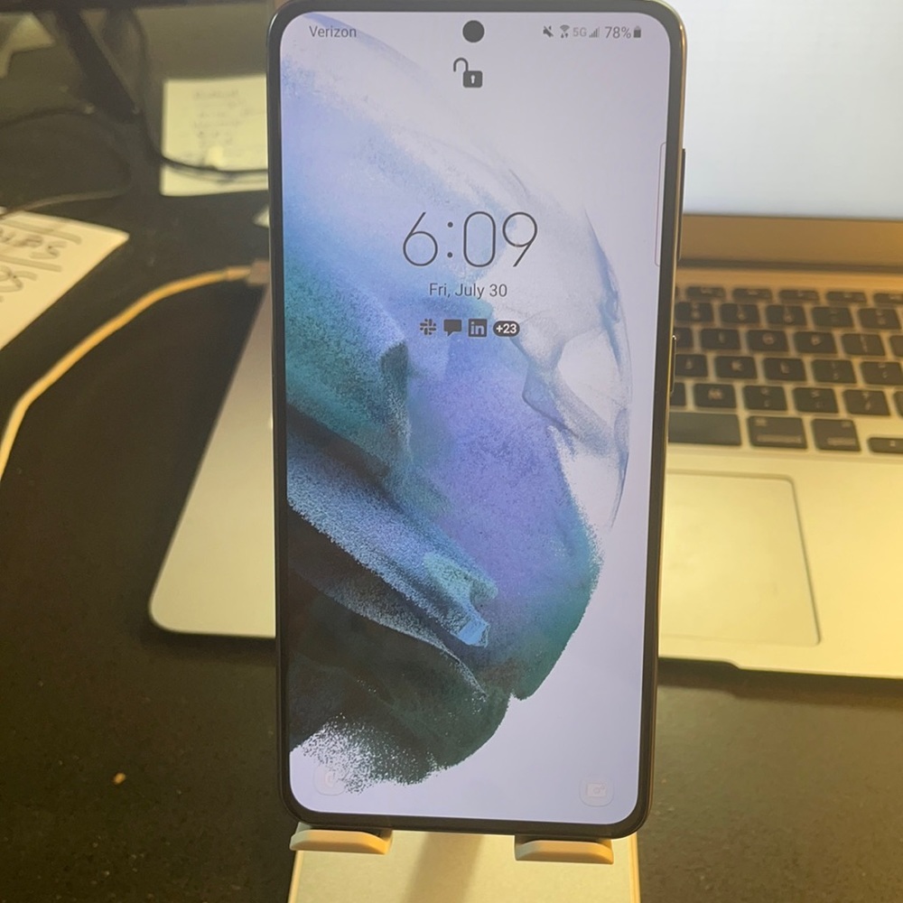 Samsung Galaxy S21 5G , like new!